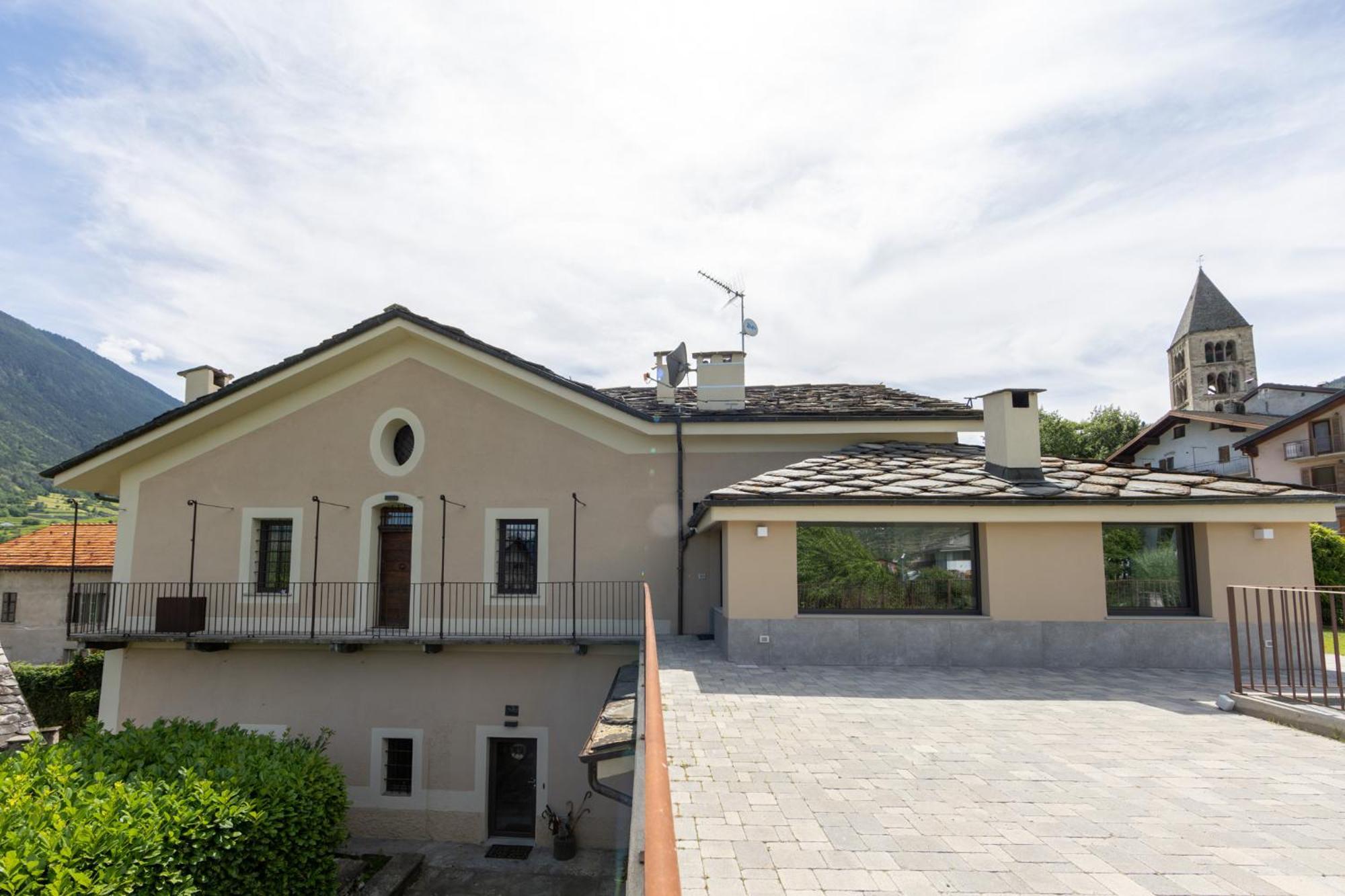 Manor House Appartement Aosta Buitenkant foto